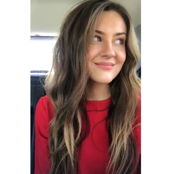 Meet your Posher, Kenzie - Picture 1 of 1